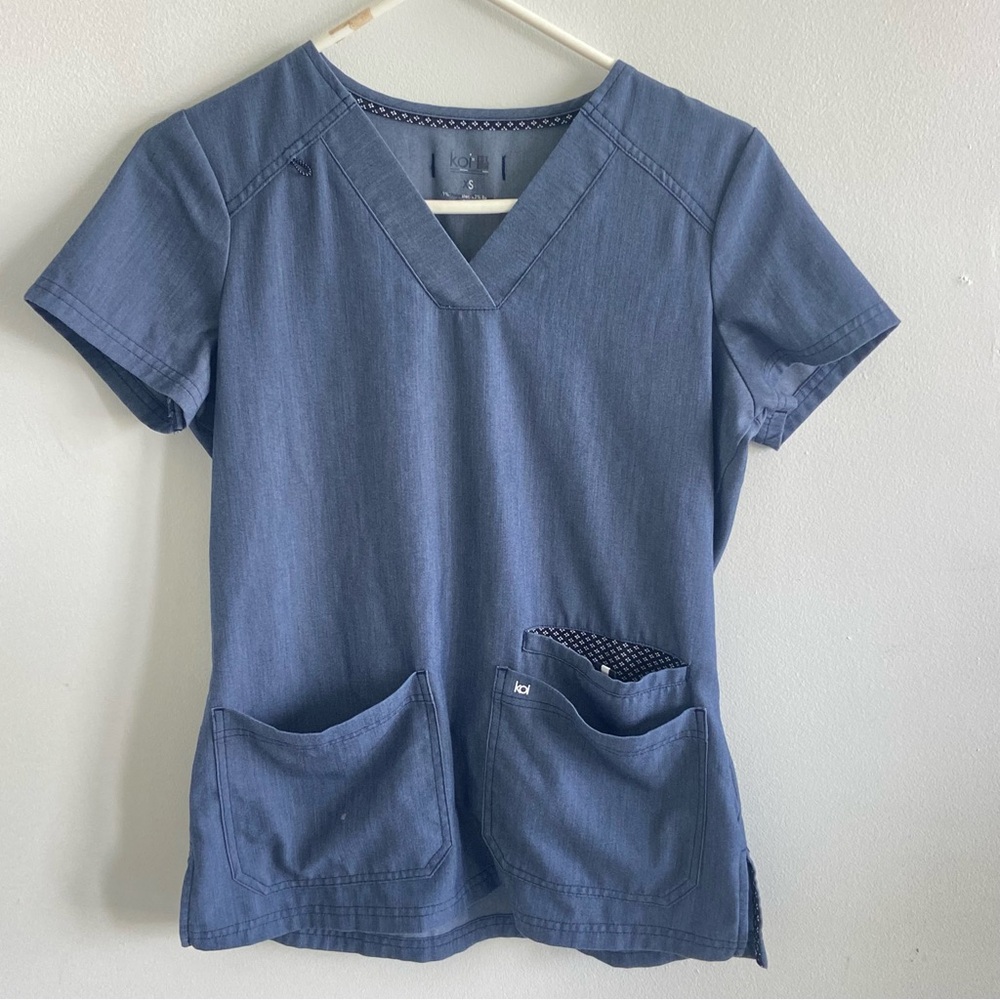 3/$25 Koi Steel Blue Stretchy V-Neck Scrub Top w Pockets‎ XS